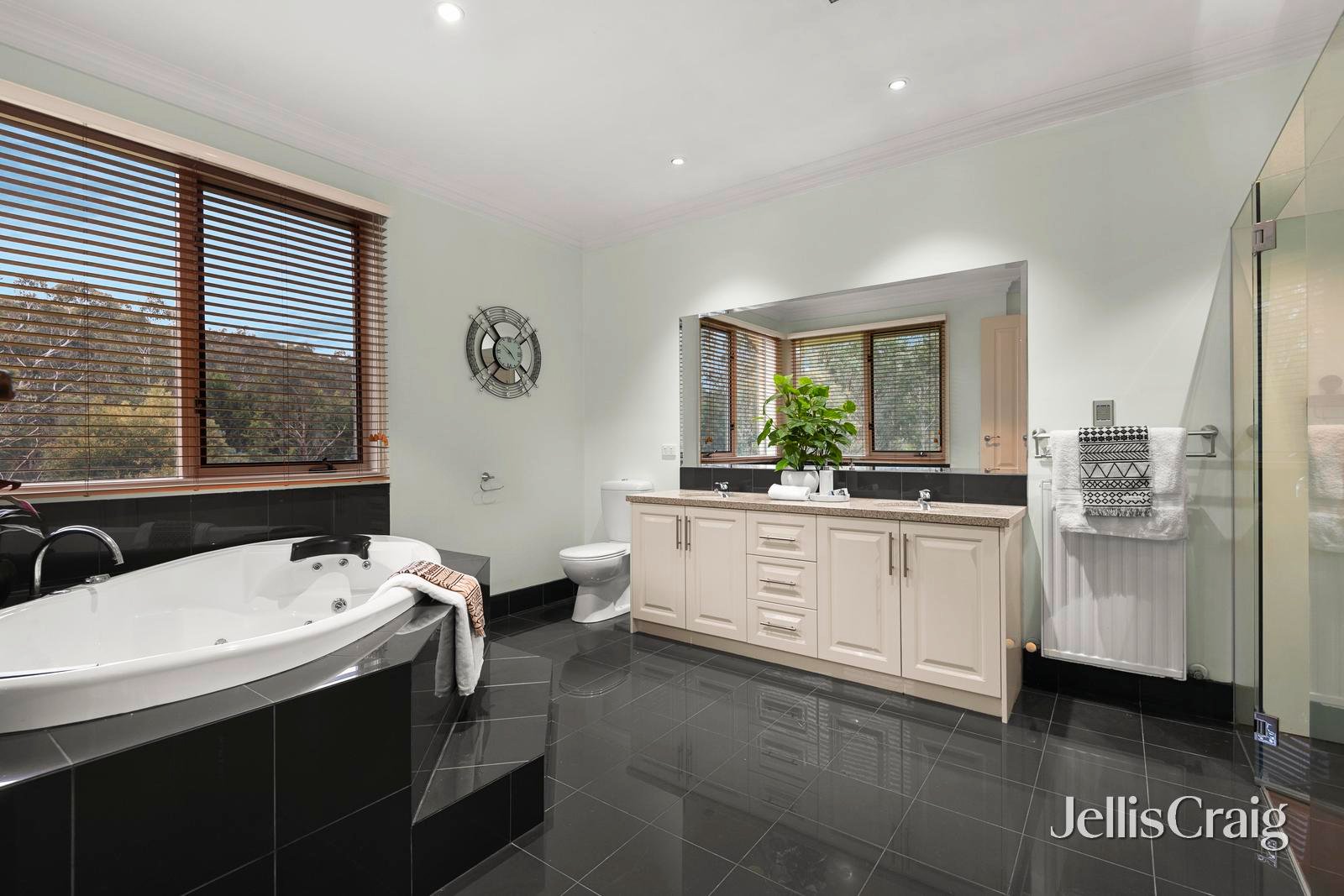 392 Old Warrandyte Road, Ringwood&nbsp;North image 12
