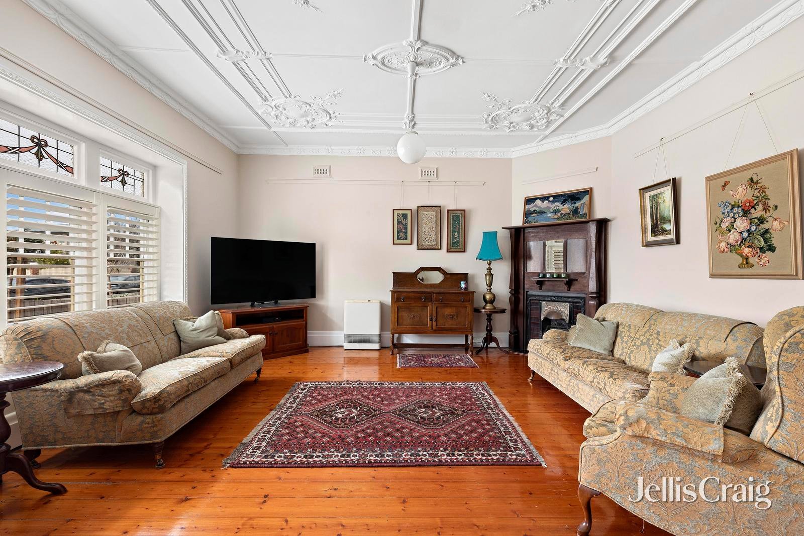 393 Buckley Street, Aberfeldie image 2