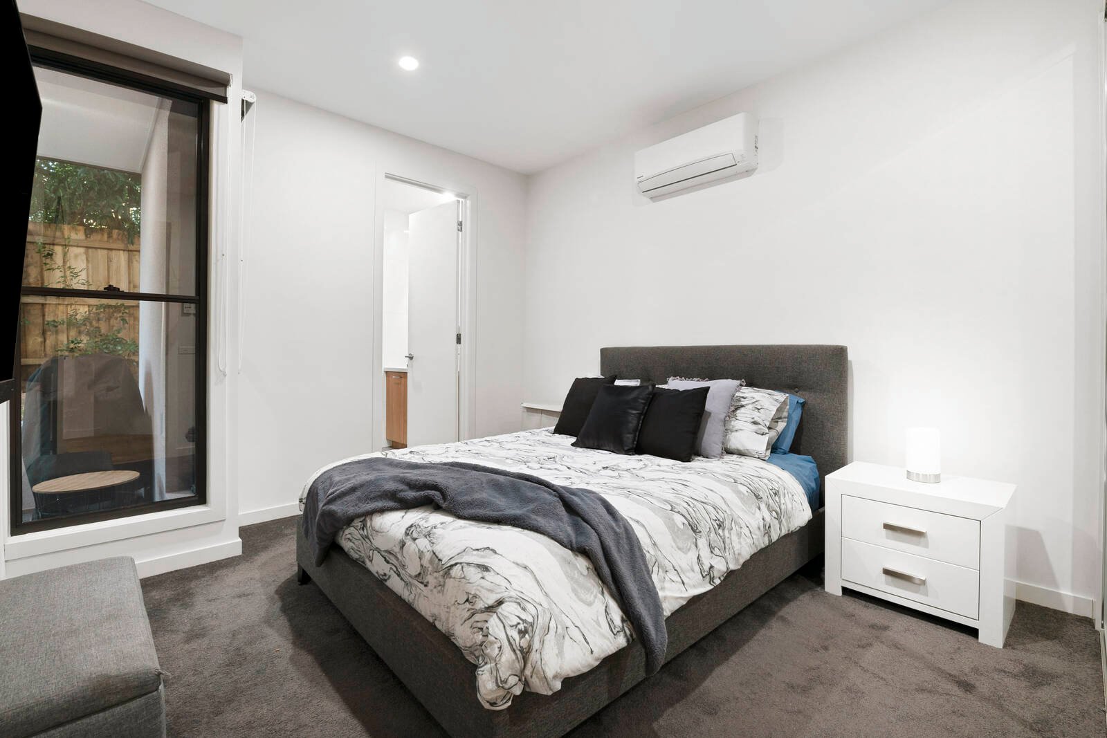 Property Gallery Thumbnail 4