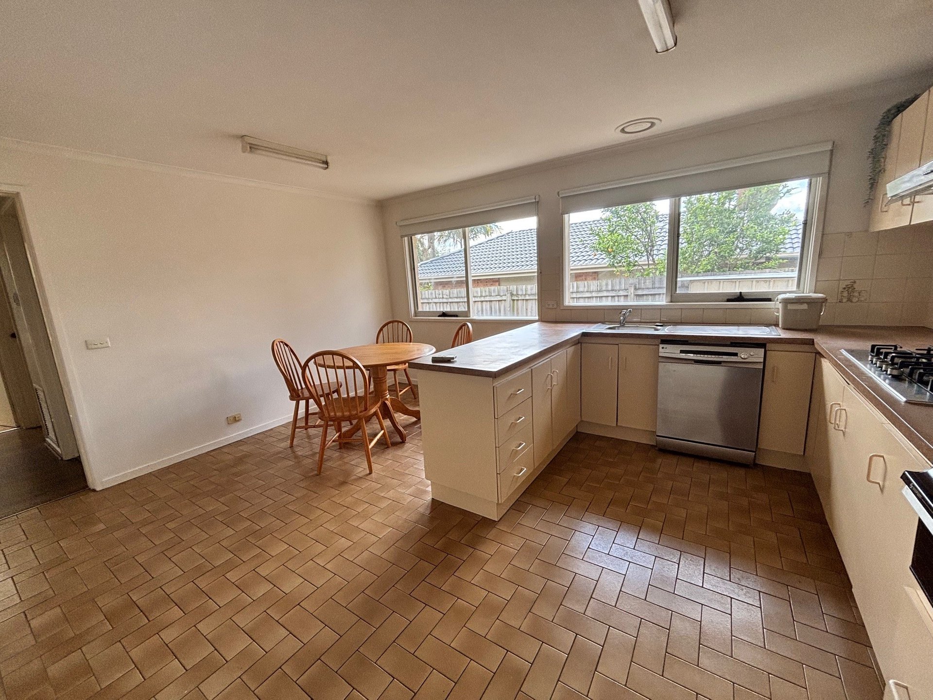 3/941 Doncaster Road, Doncaster East image 4