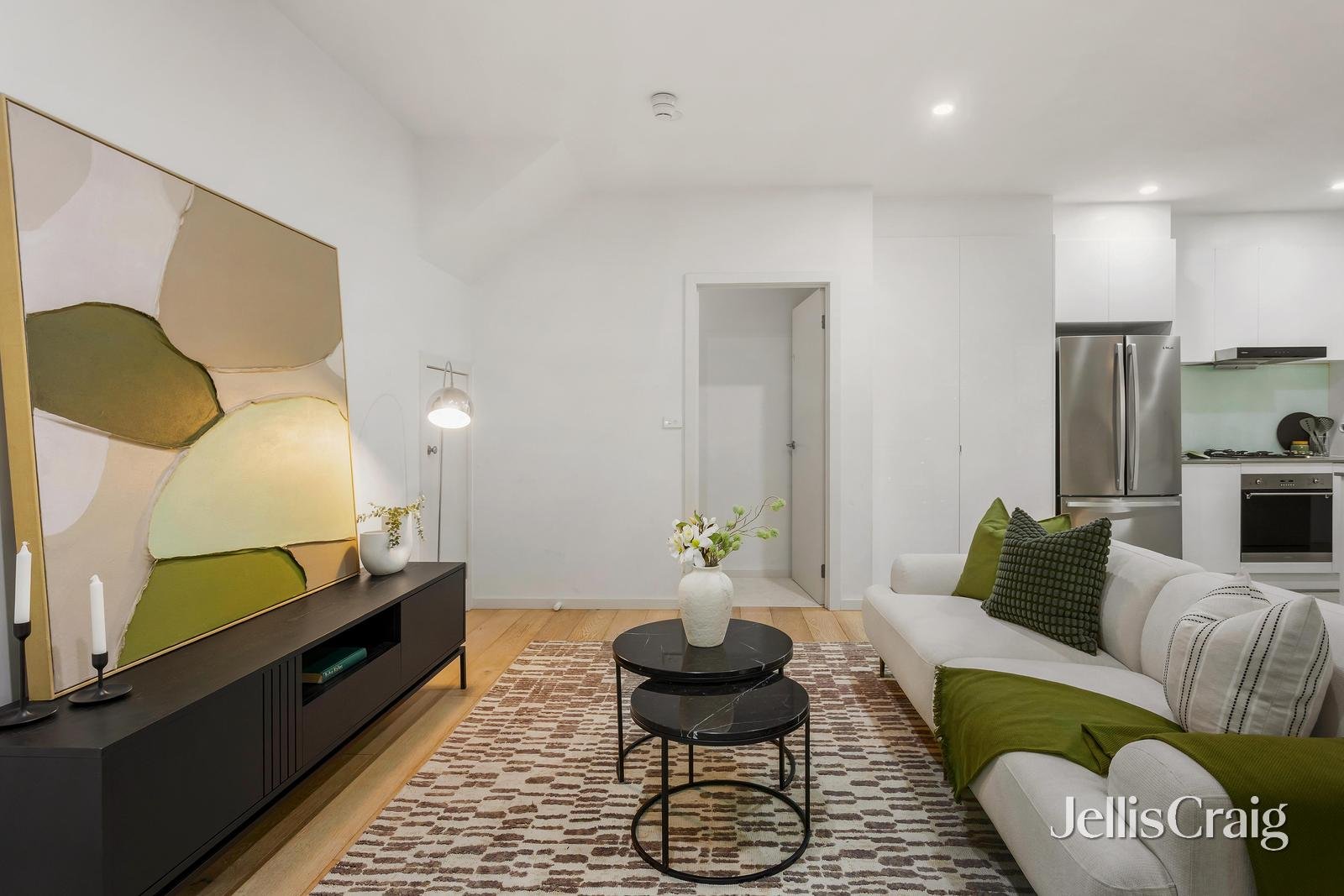 3/945 Doncaster Road, Doncaster&nbsp;East image 2