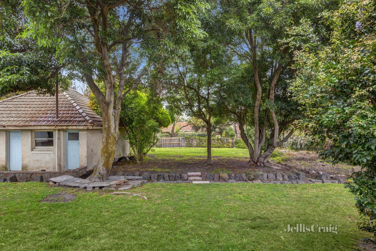 395 Burke Road, Glen Iris image 16