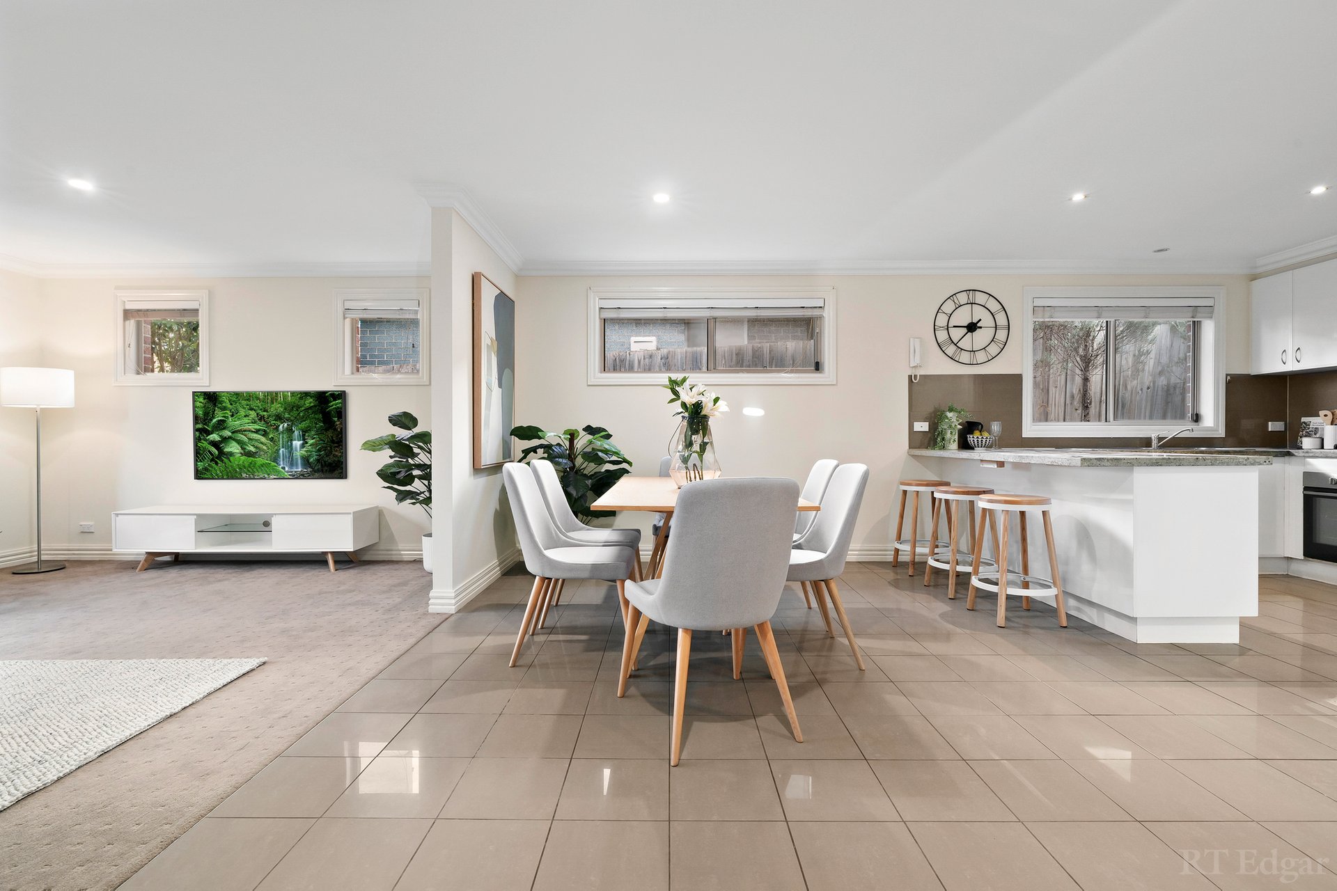 Property Gallery Thumbnail 2