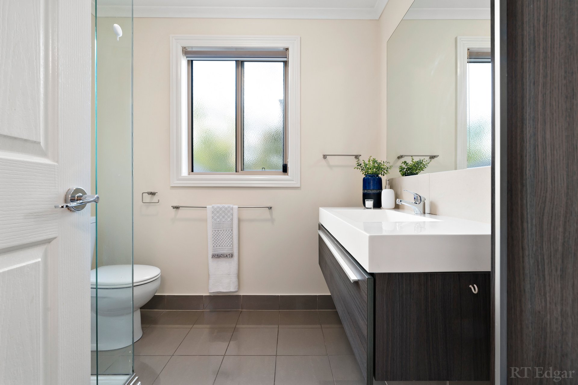 Property Gallery Thumbnail 6