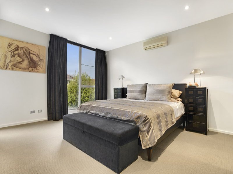 3/95 Ormond Esplanade, Elwood image 8