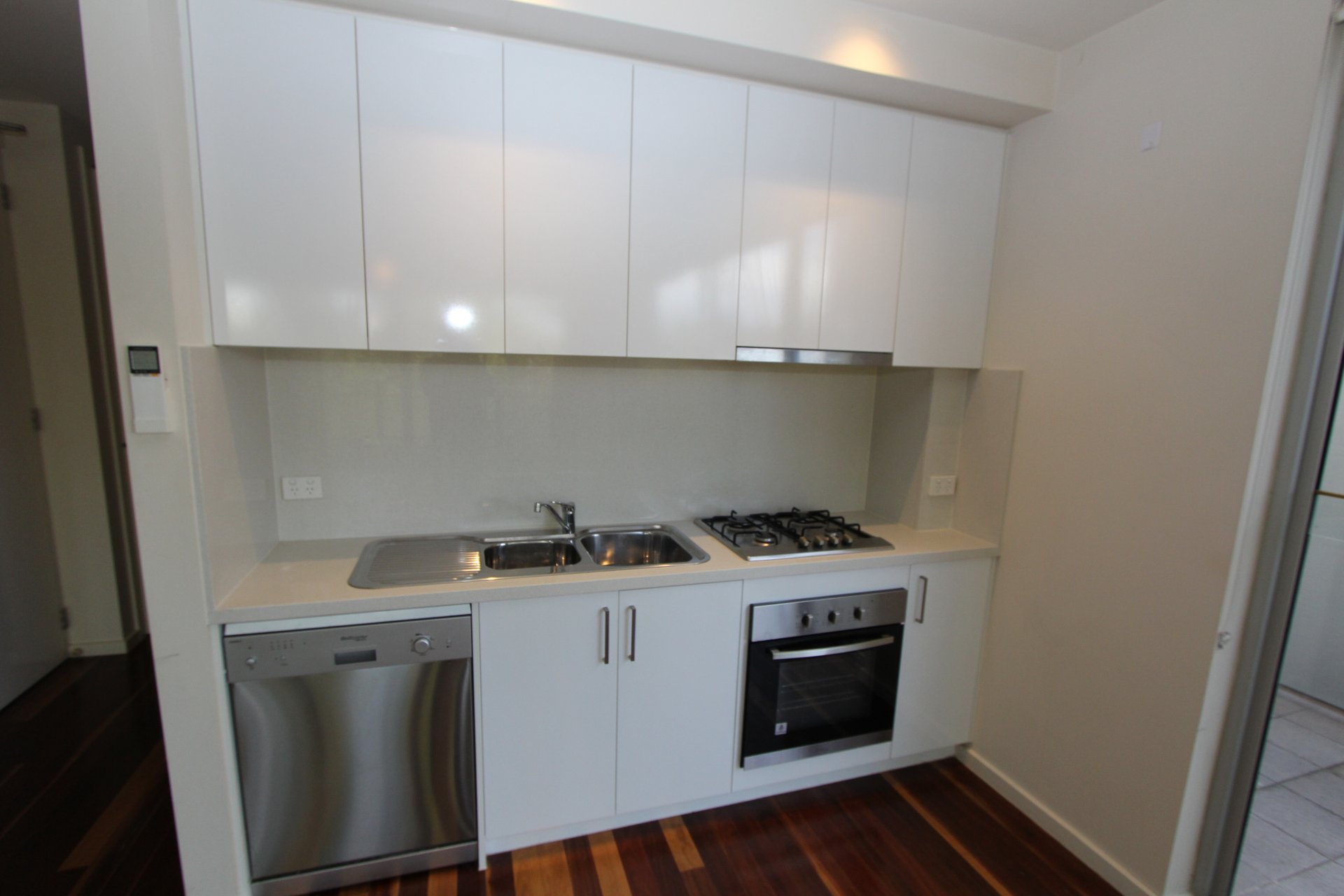 Property Gallery Thumbnail 3