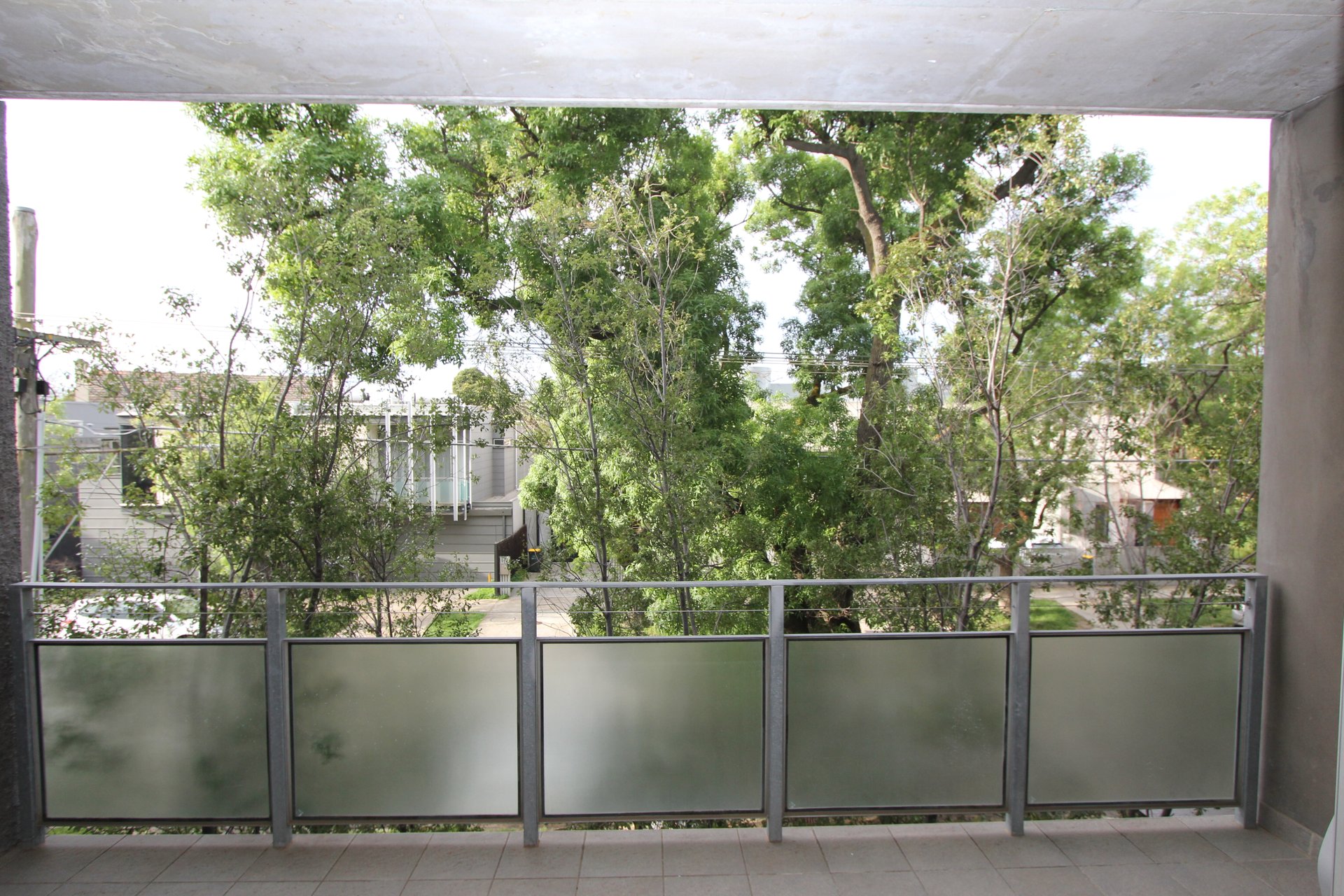 Property Gallery Thumbnail 8