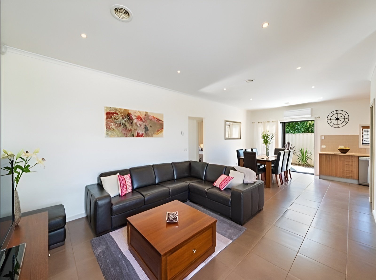 3/96 Crookston Road, Reservoir image 3