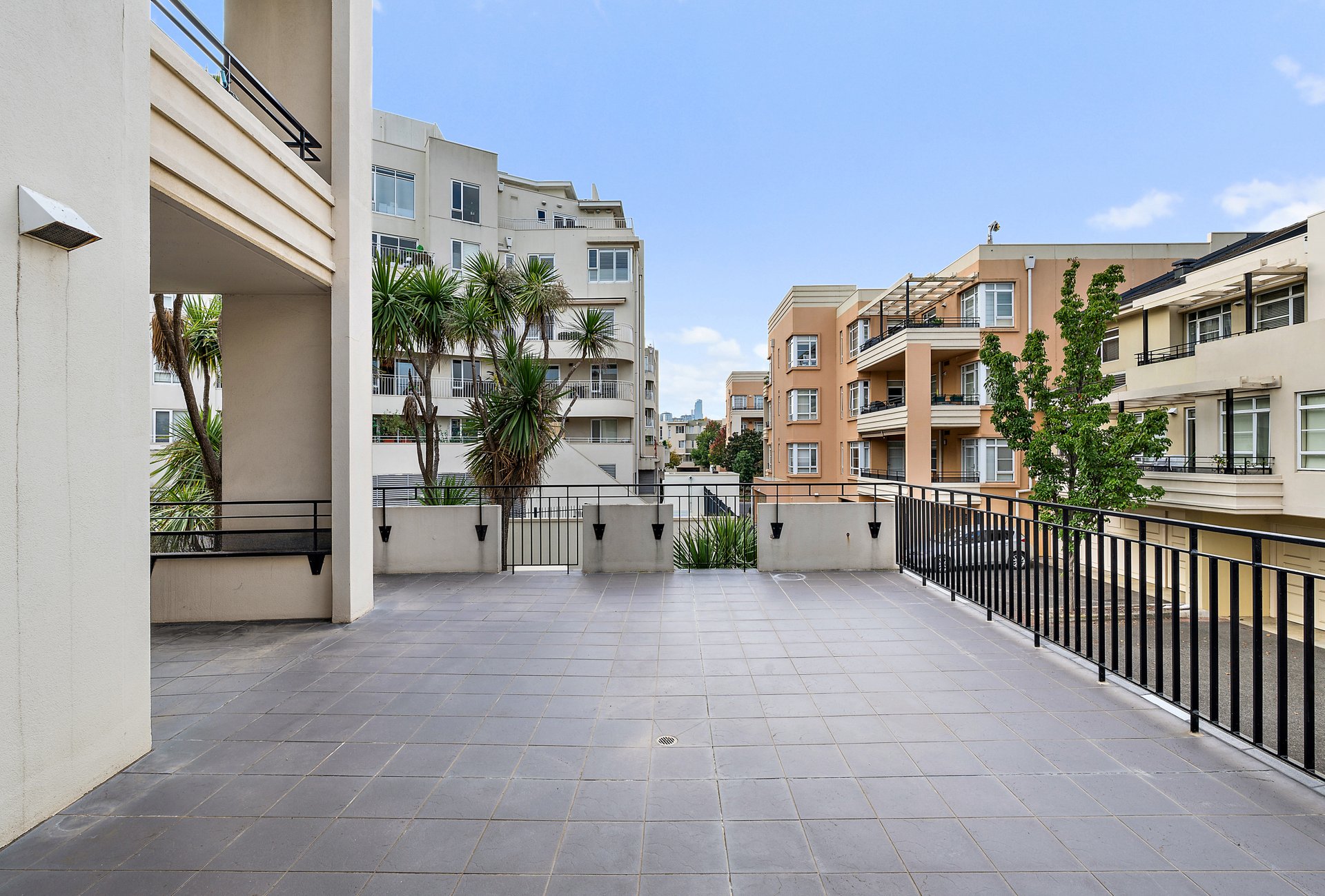 39/6 Graham Street, Port Melbourne image 5