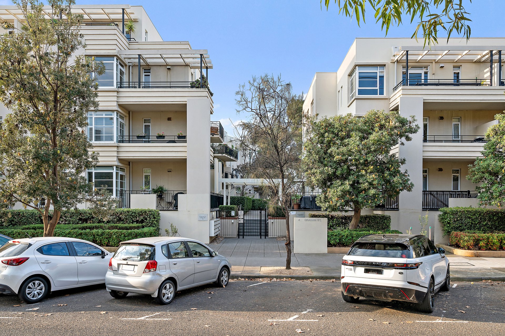 39/6 Graham Street, Port Melbourne image 13