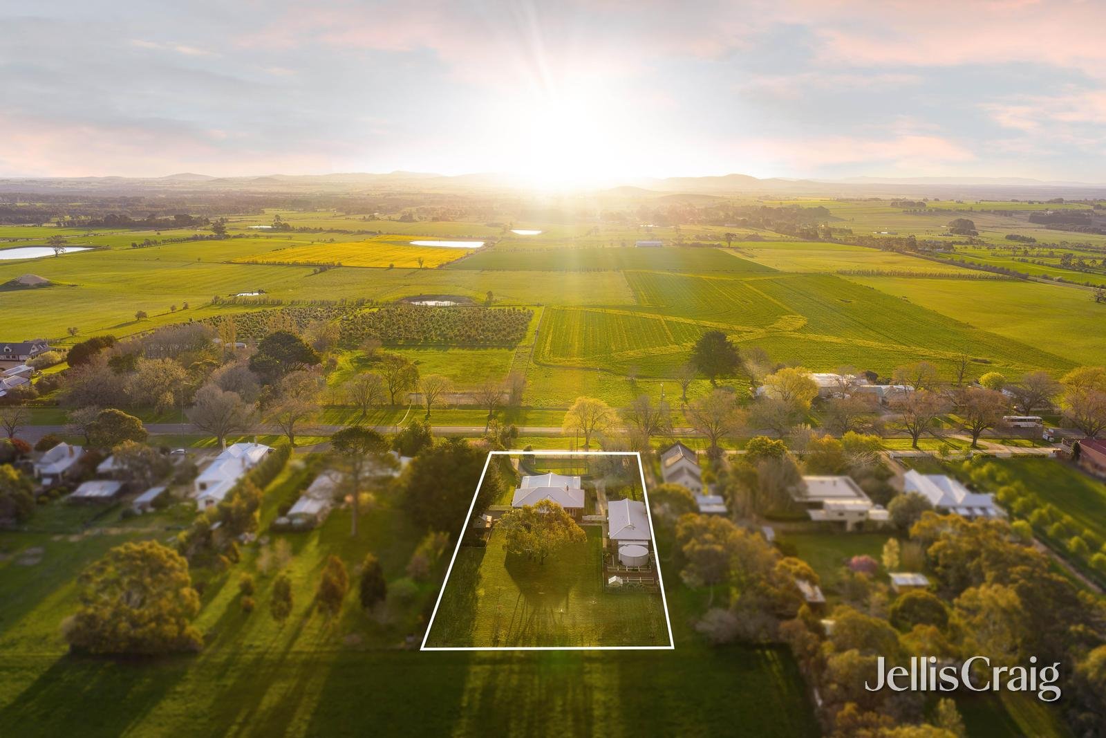 396 Kingston Road, Kingston image 9