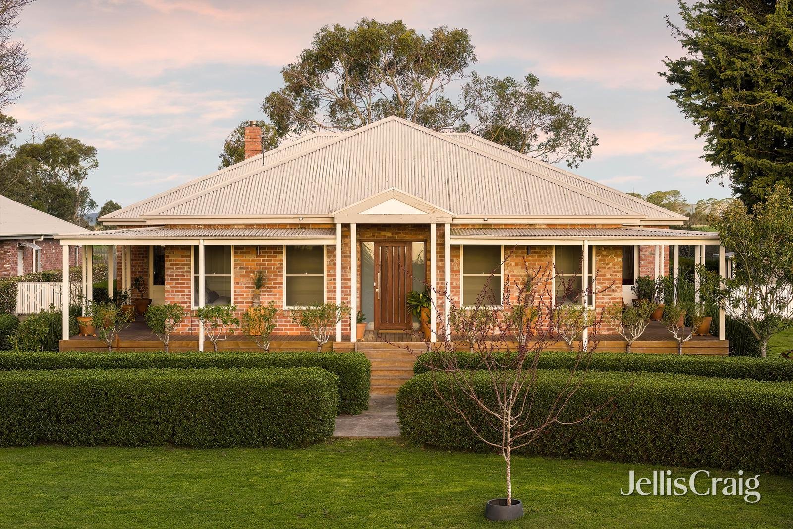 396 Kingston Road, Kingston image 12