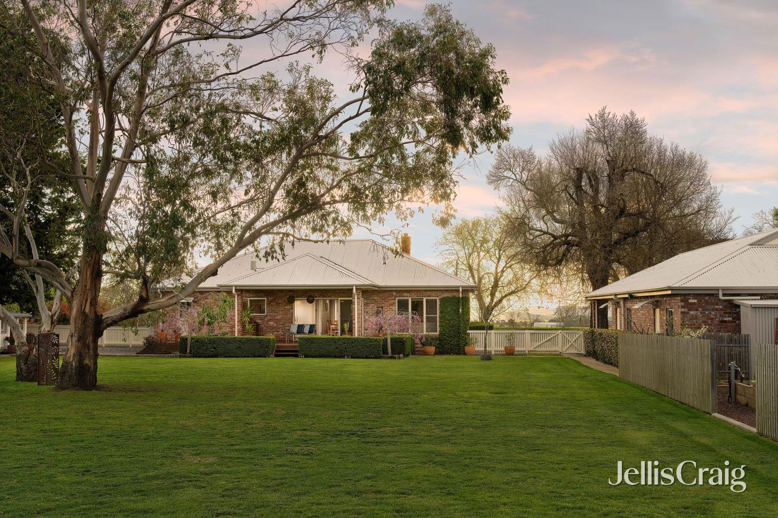 396 Kingston Road, Kingston image 27