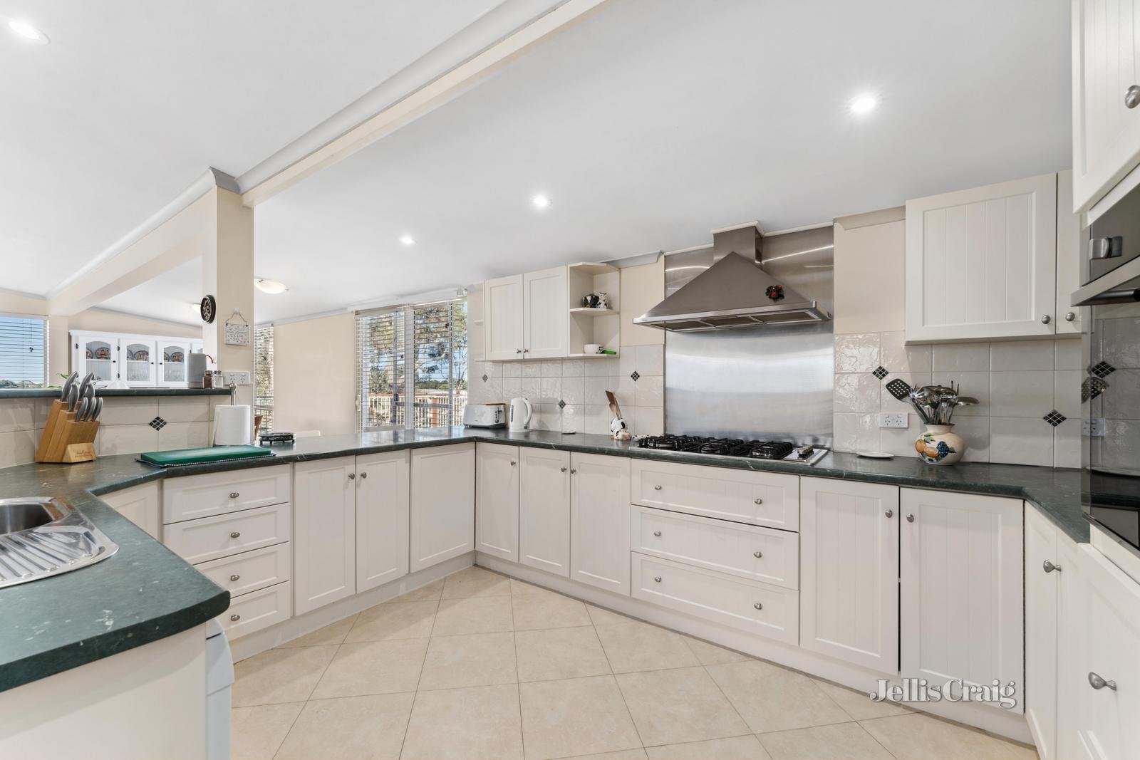 396 Sullivans Road, Millbrook image 6