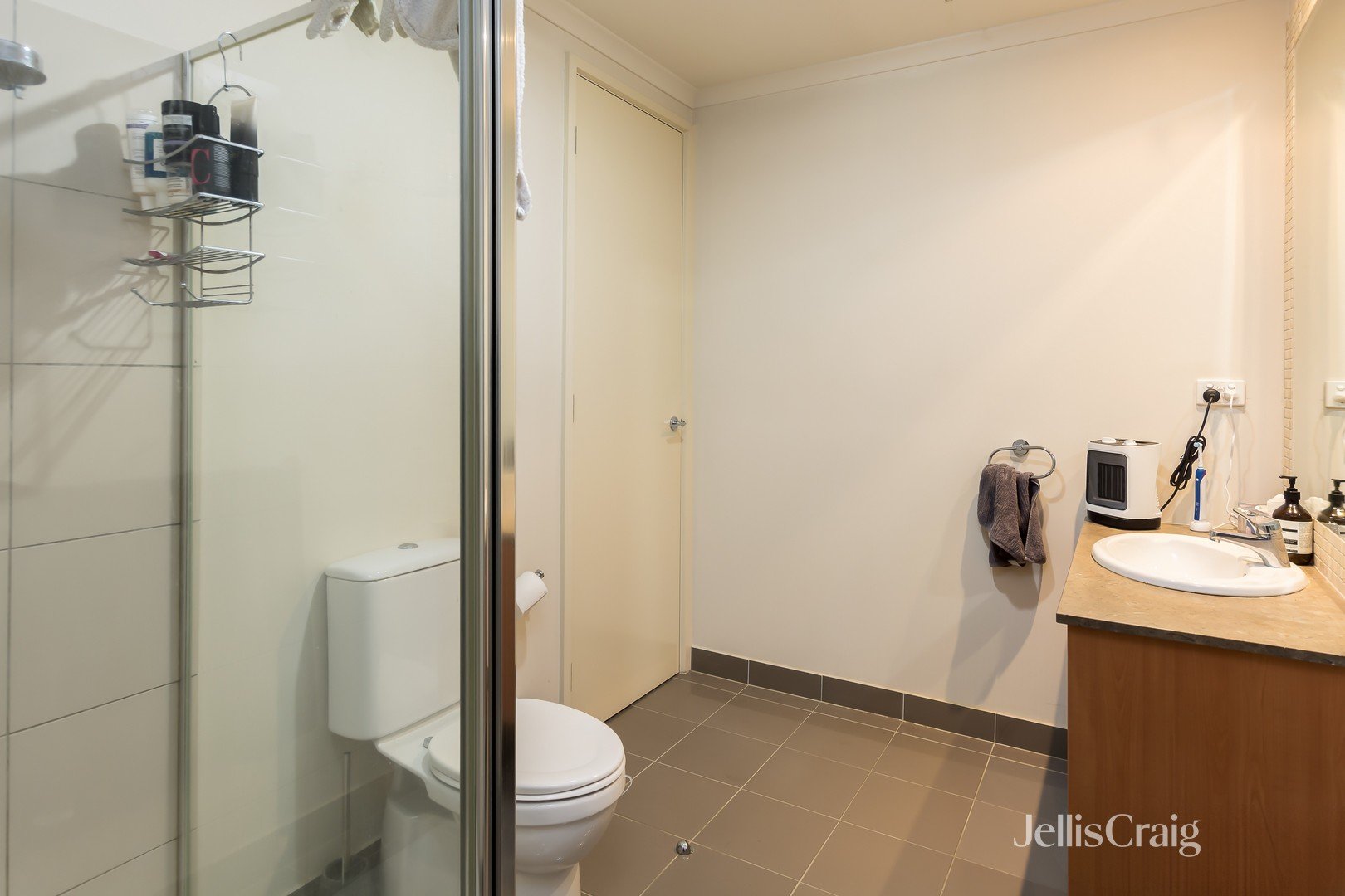 3/97 Brickworks Drive, Brunswick image 4