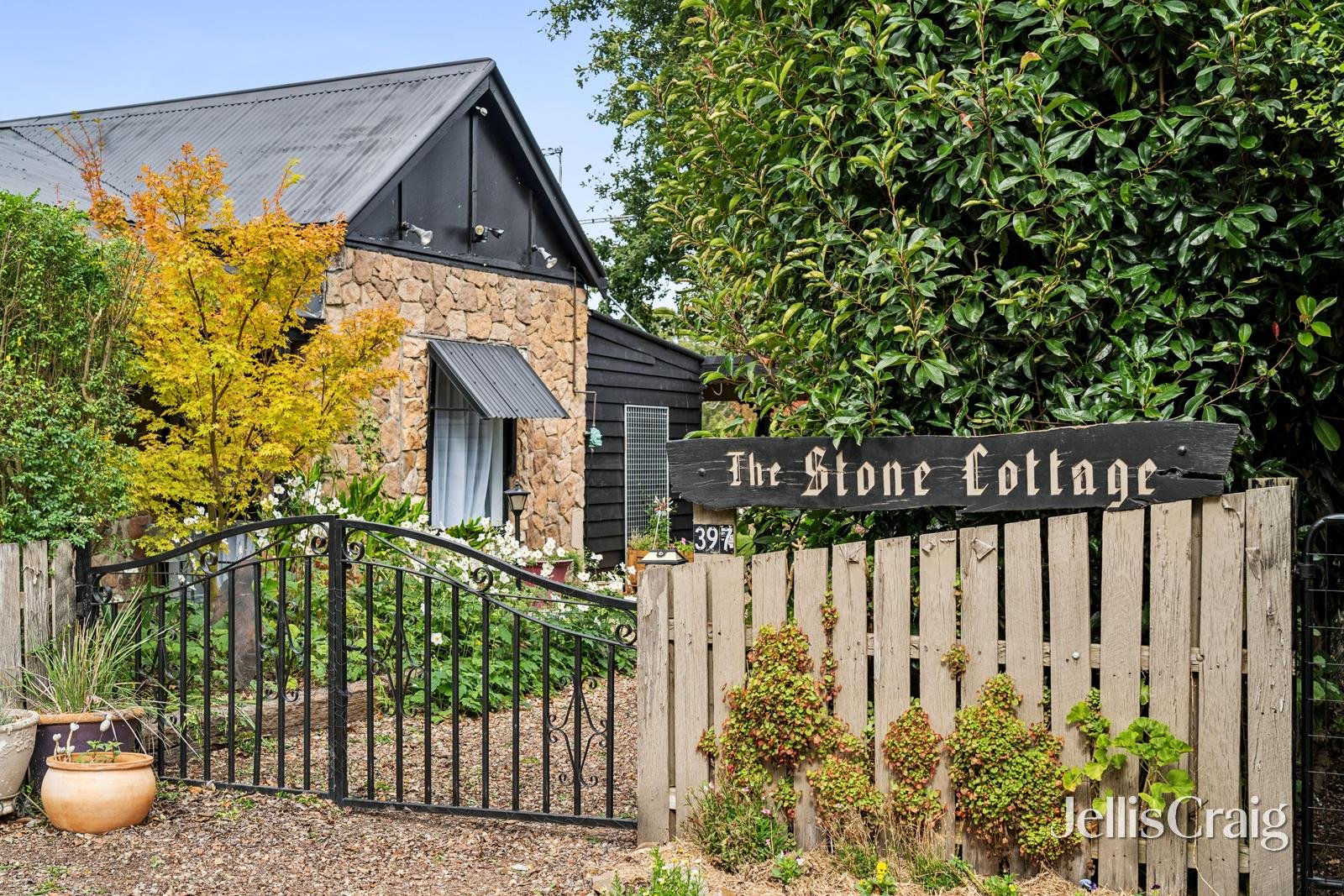 397 Millbrook-Mount Egerton Road, Gordon image 1