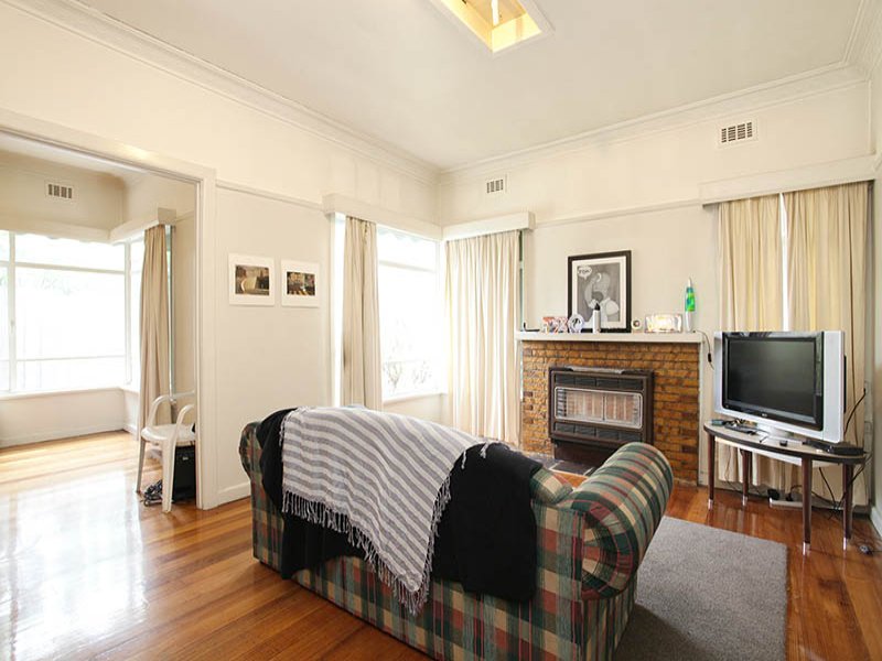 398 Williamstown Road YARRAVILLE