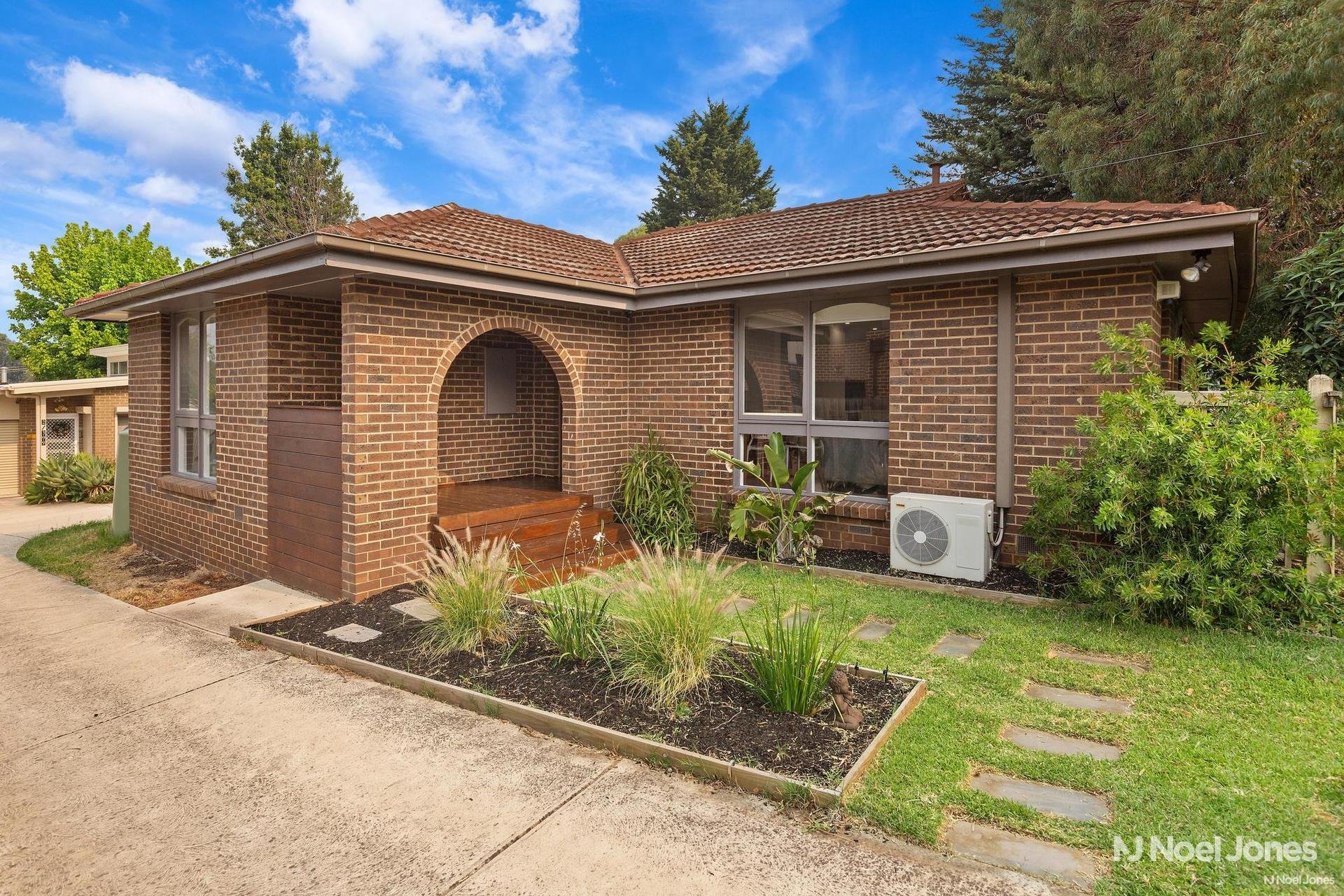 399 Dorset Road, CROYDON VIC 3136 Noel Jones