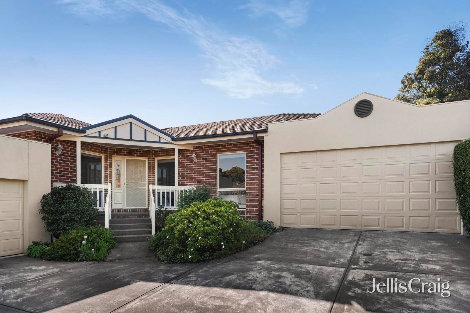 39A Ronald Road, Croydon image 1