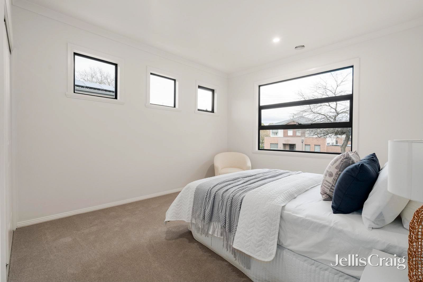 39A Ross Street, Doncaster East image 11