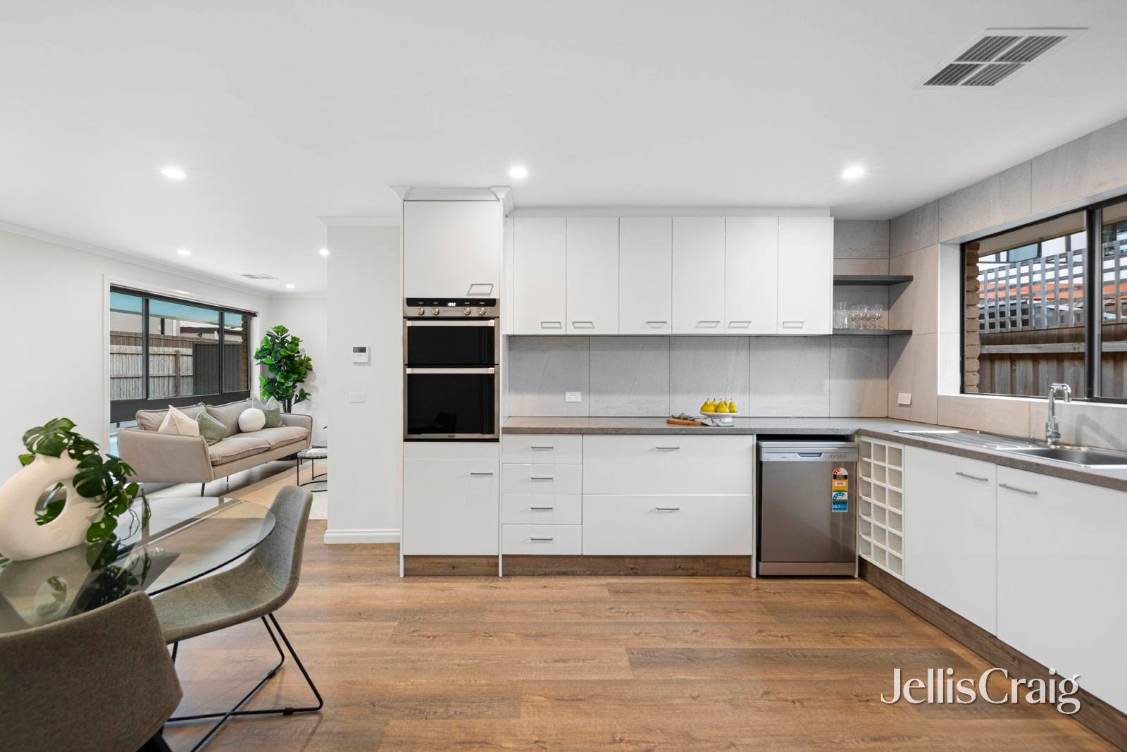 39A Tucker Road, Bentleigh image 8