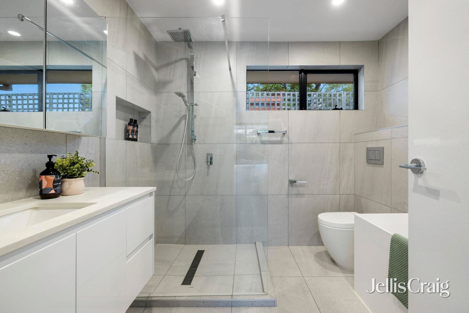 39A Tucker Road, Bentleigh image 11