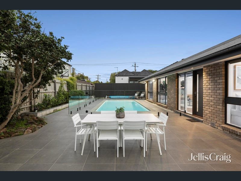 39A Tucker Road, Bentleigh image 3