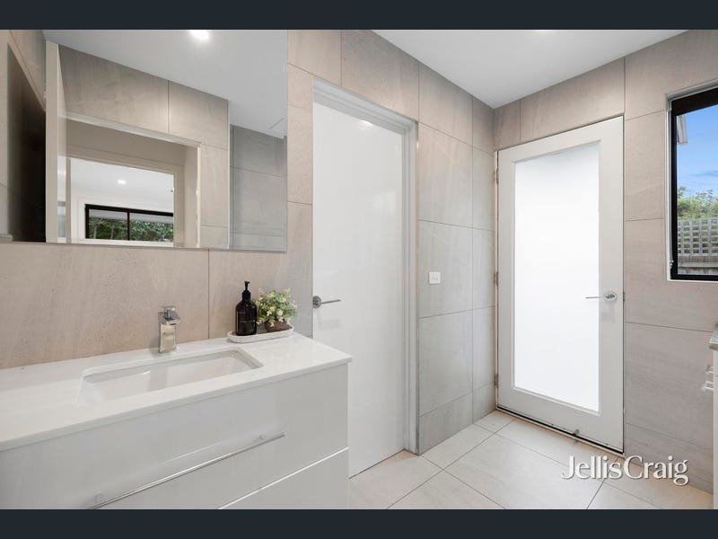 39A Tucker Road, Bentleigh image 12
