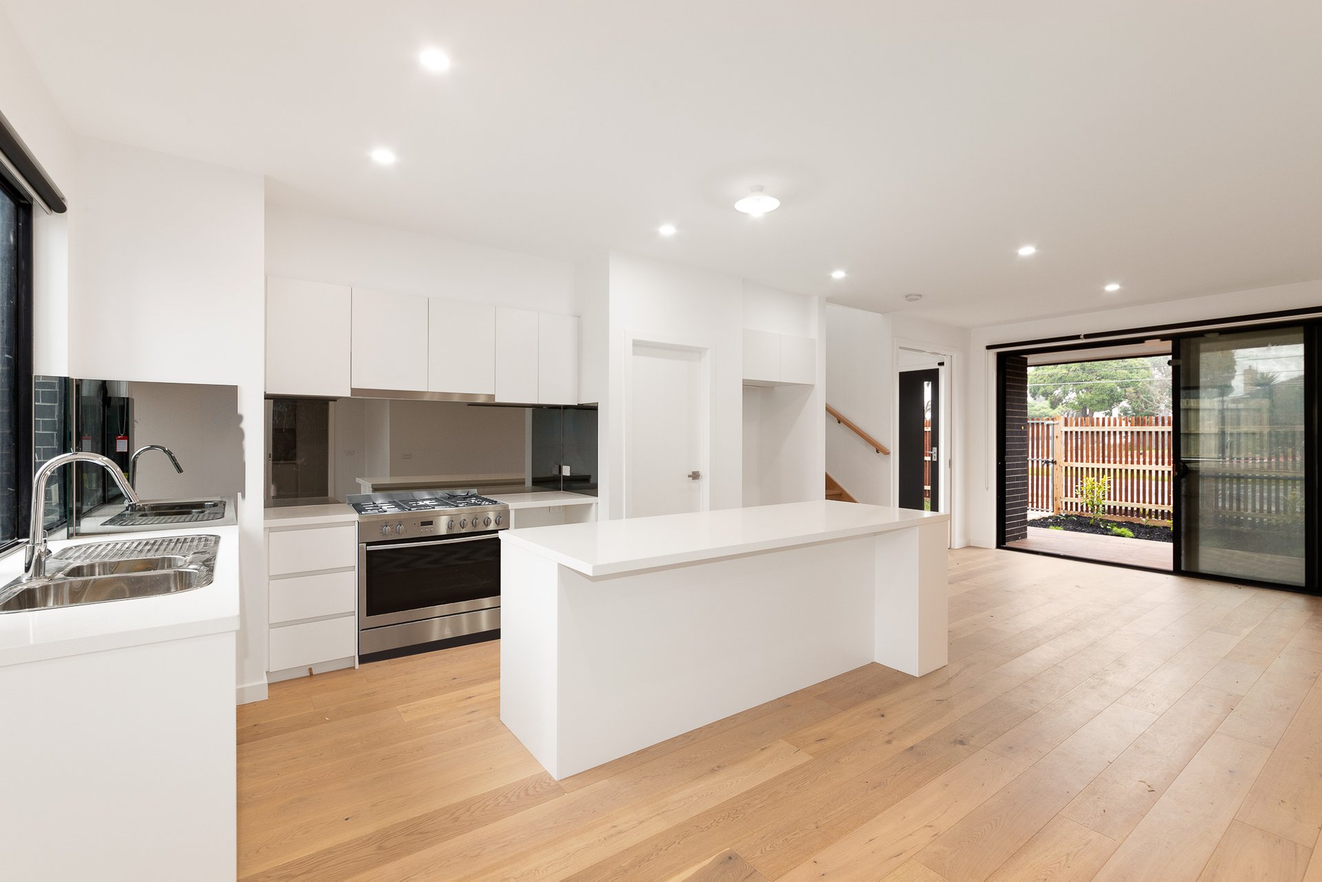 39C Latrobe Street, Cheltenham image 2