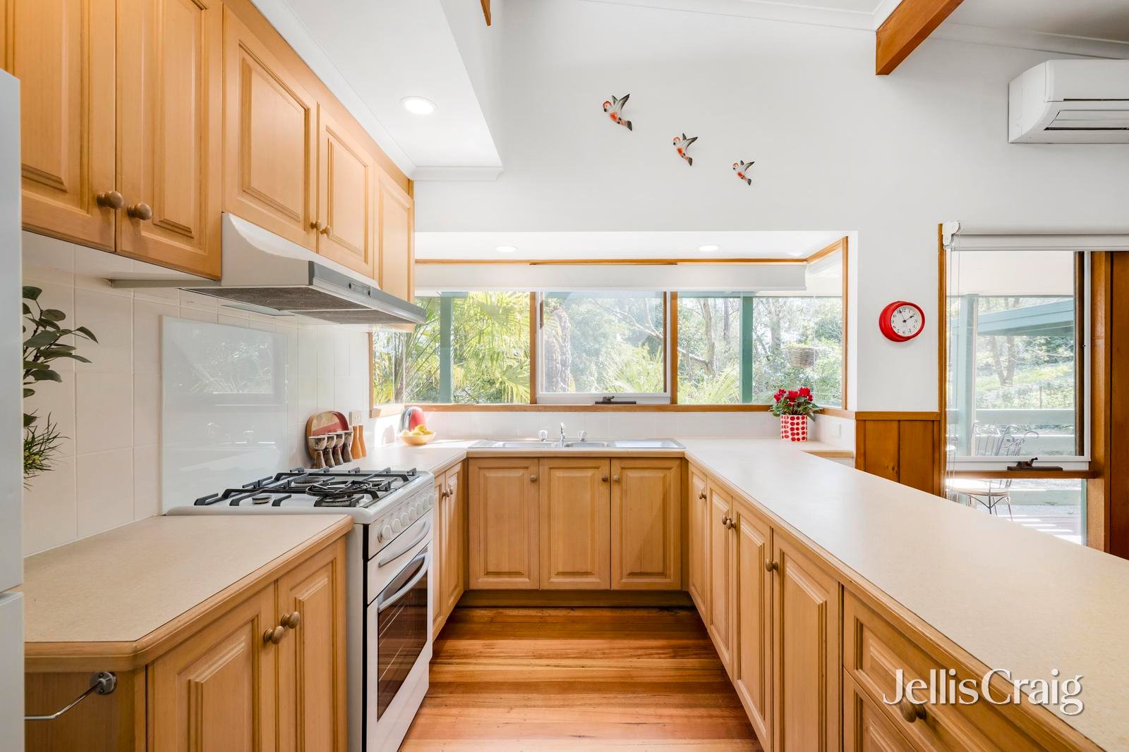 3A Benton Road, Healesville image 6