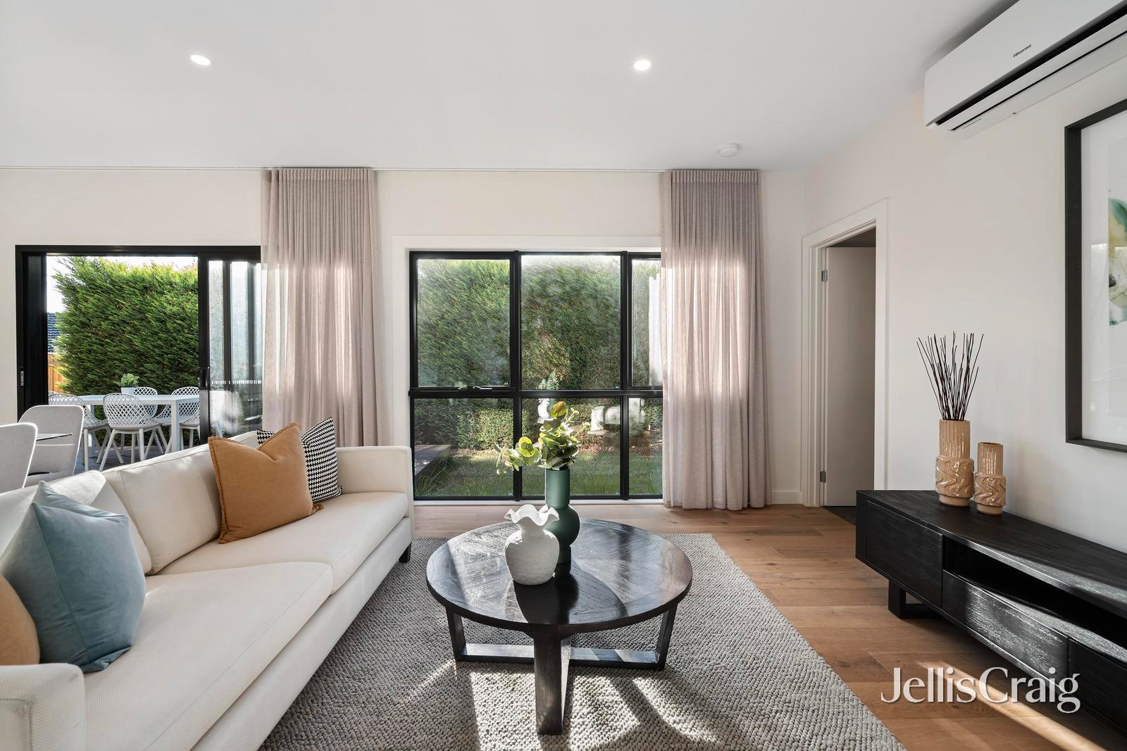 3A Broughton Avenue, Croydon image 2