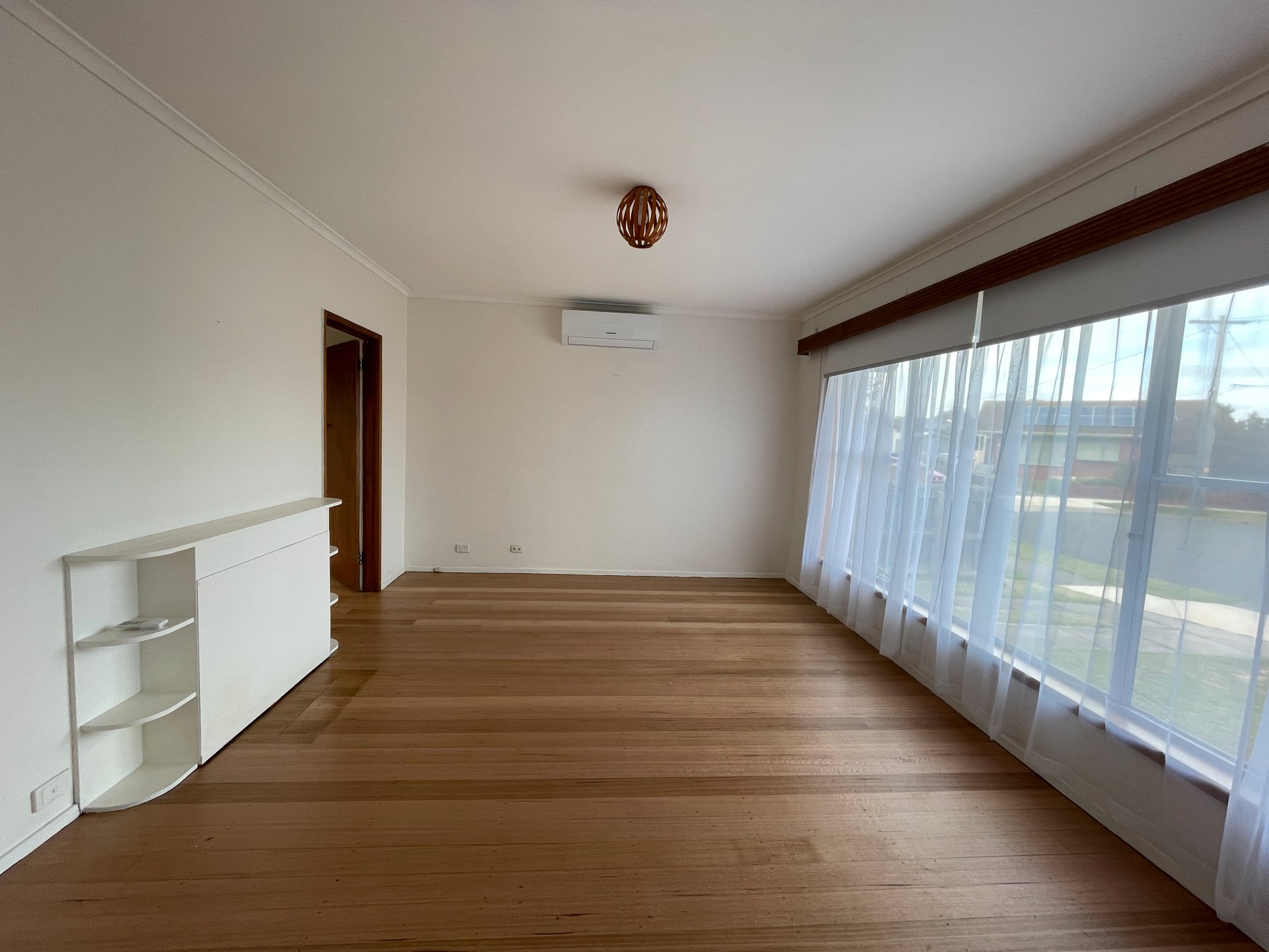 3A Hodges Court, Breakwater image 2