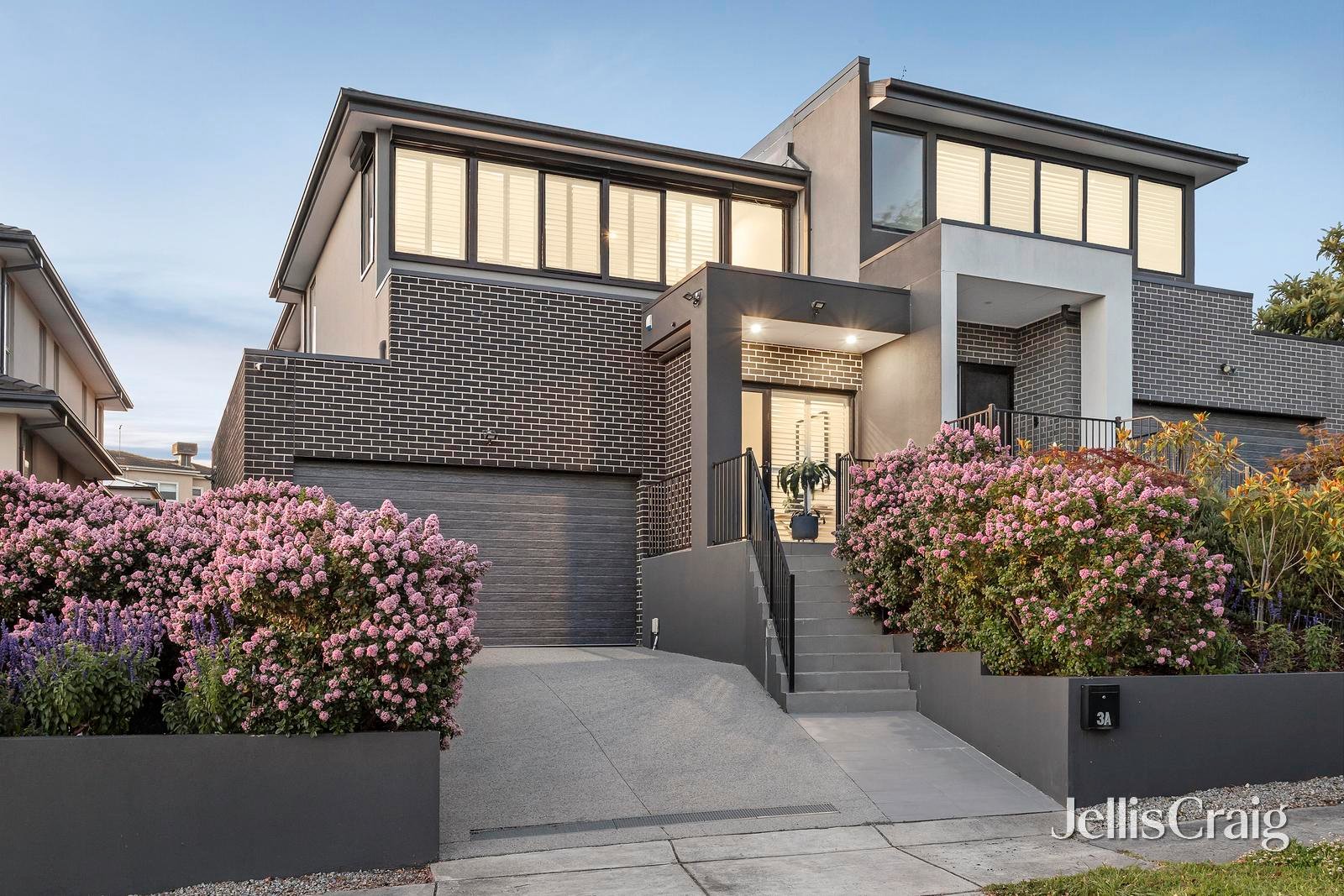 3A Ireland Avenue, Doncaster&nbsp;East image 1