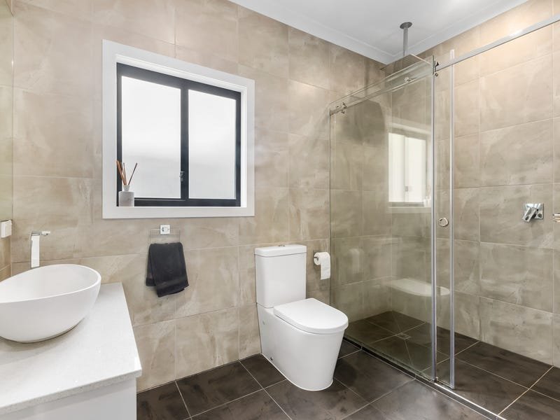 Property Gallery Thumbnail 8