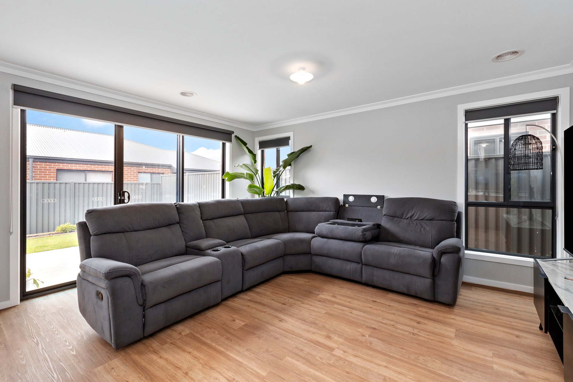 3A Newmarket Terrace, Miners Rest image 3