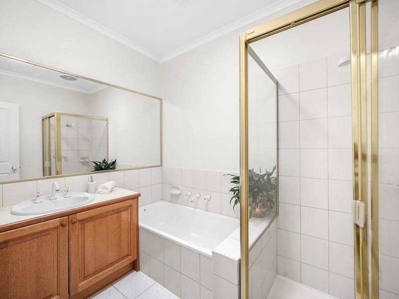 Property Gallery Thumbnail 8