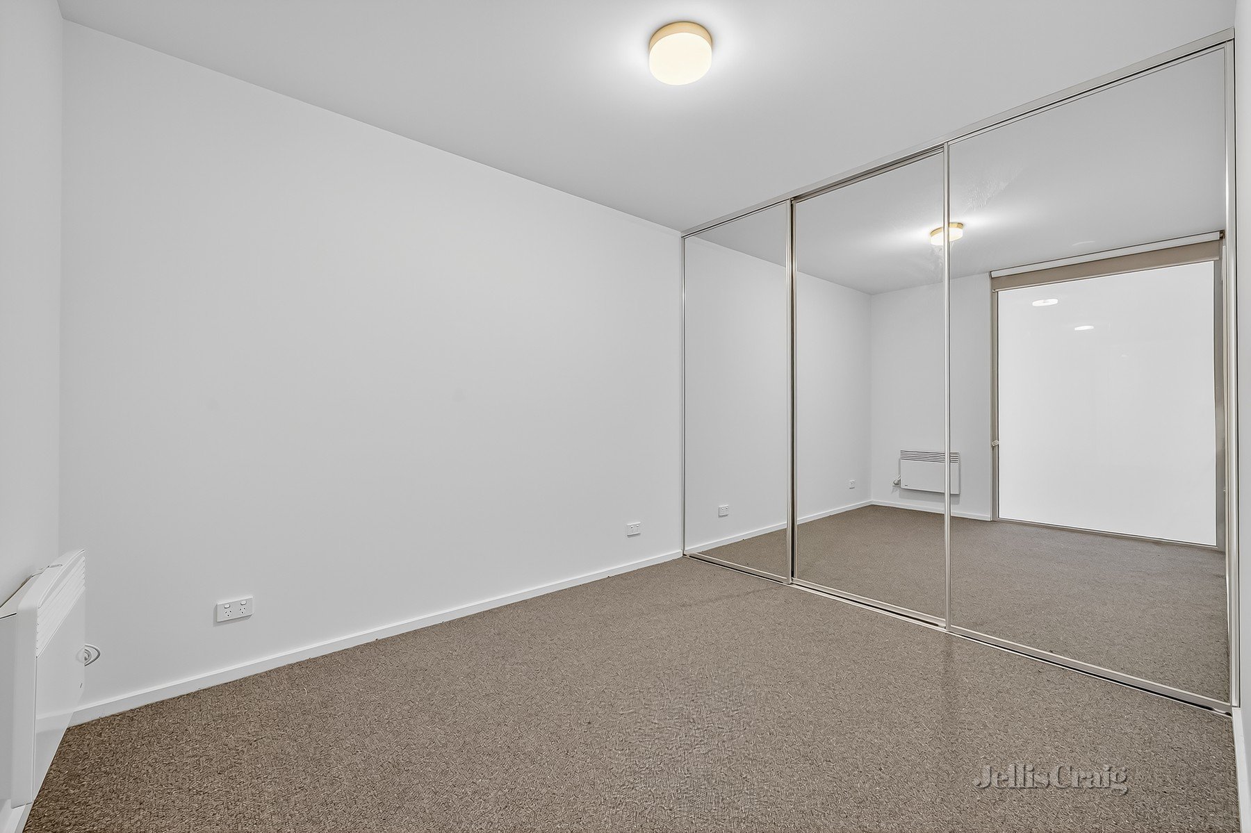3A/168 Victoria Road, Northcote image 4
