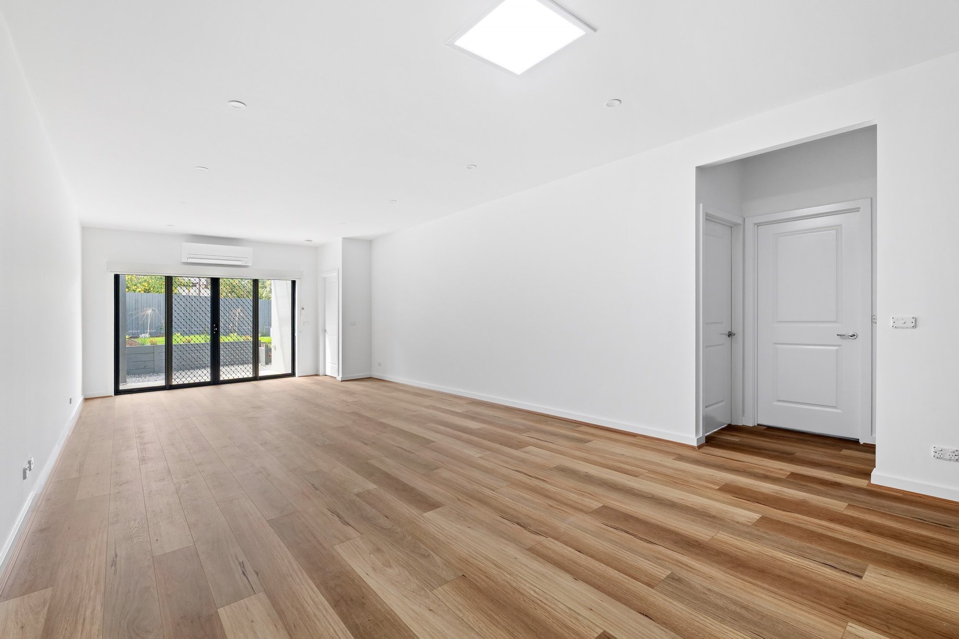 3B Hobart Street, Ringwood image 2