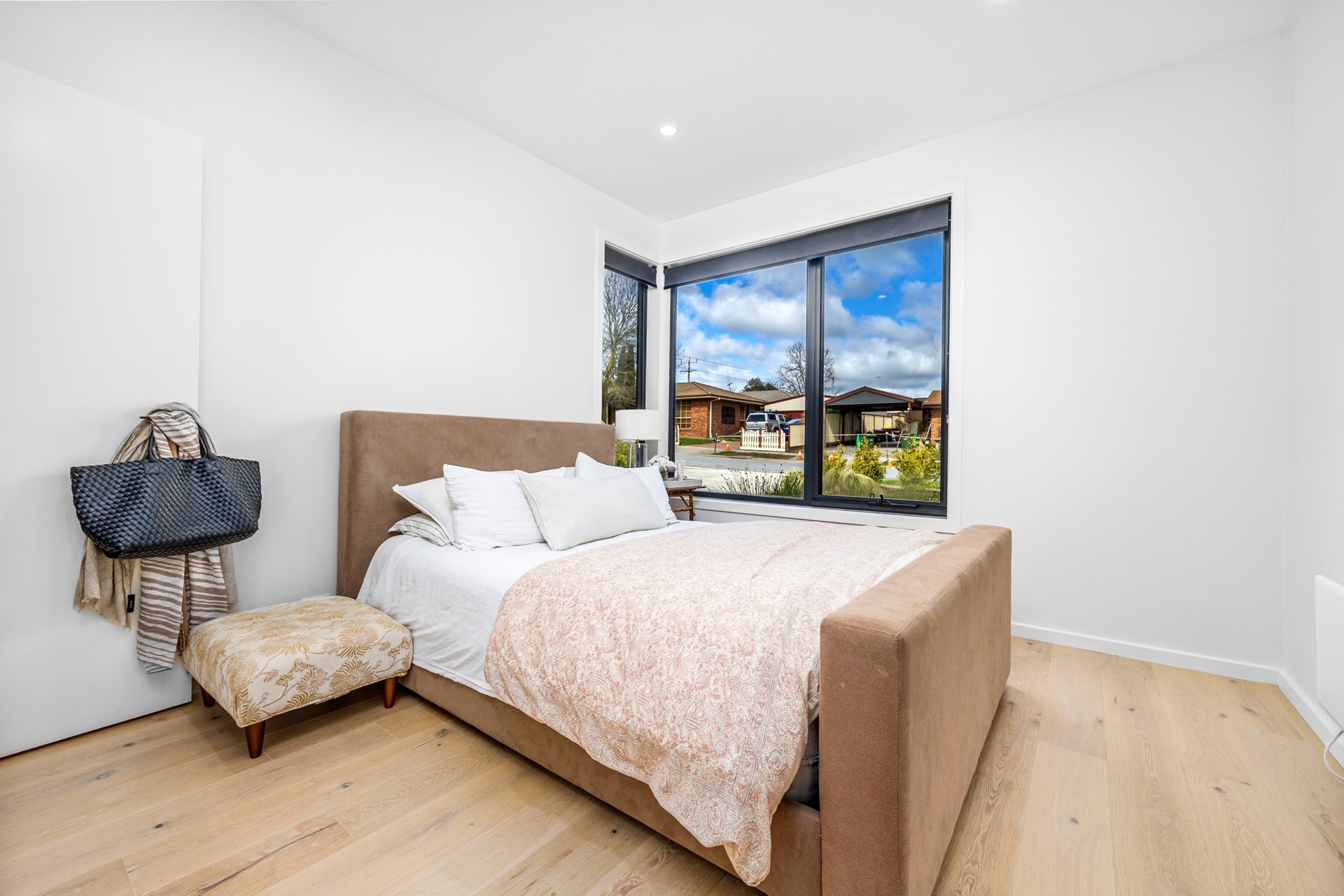 Property Gallery Thumbnail 5