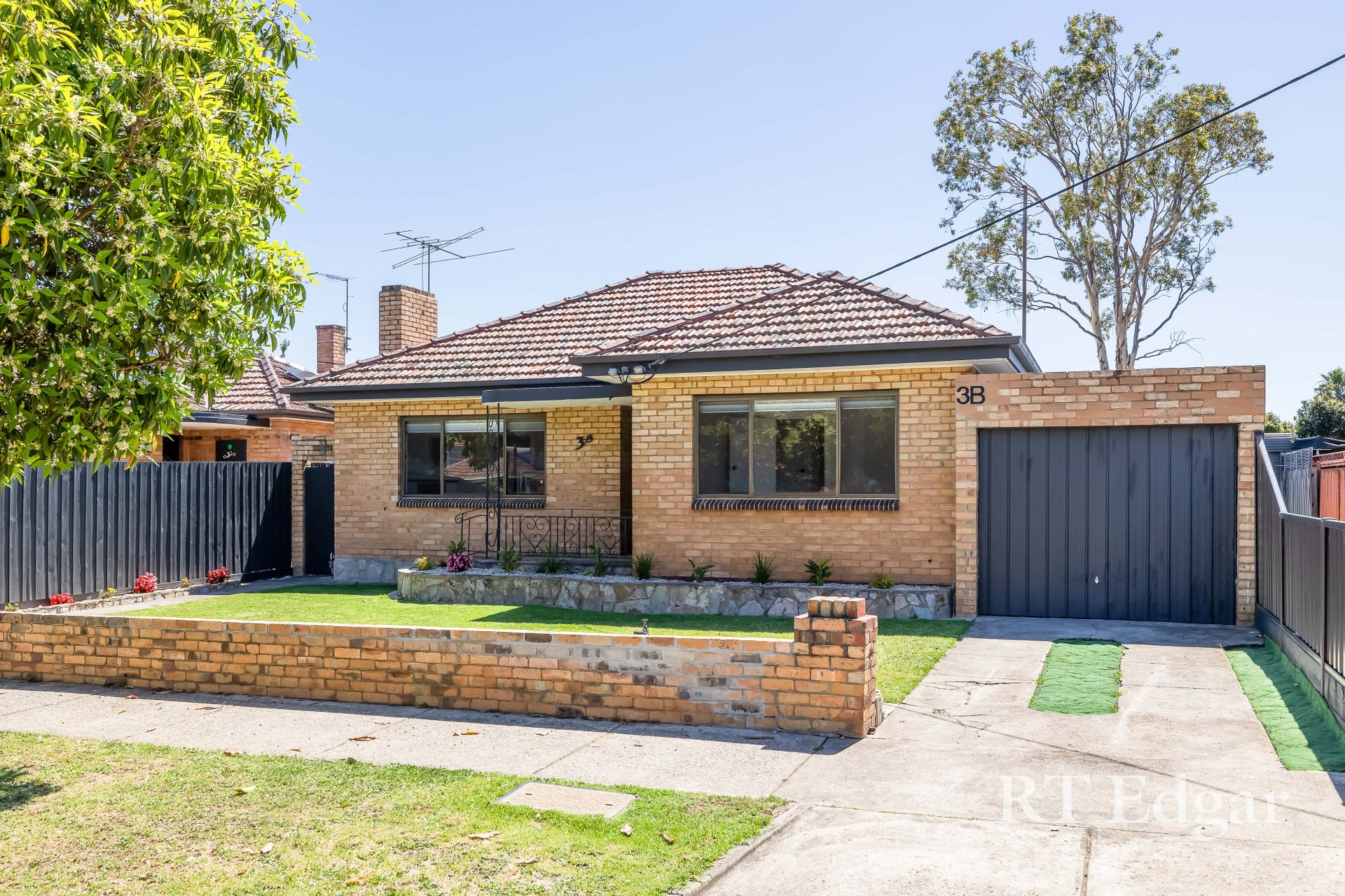 Property Gallery - Main Image