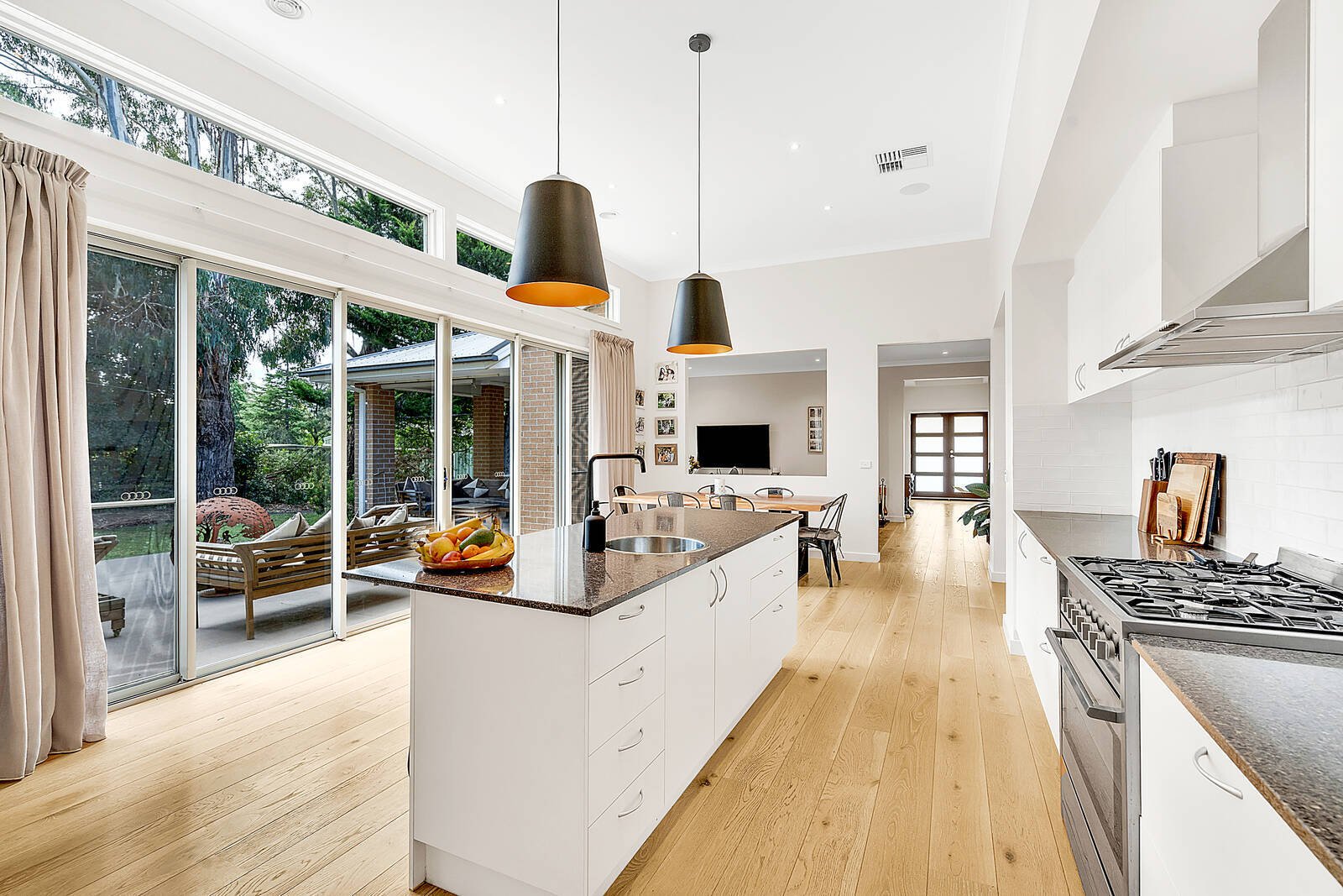Property Gallery - Main Image
