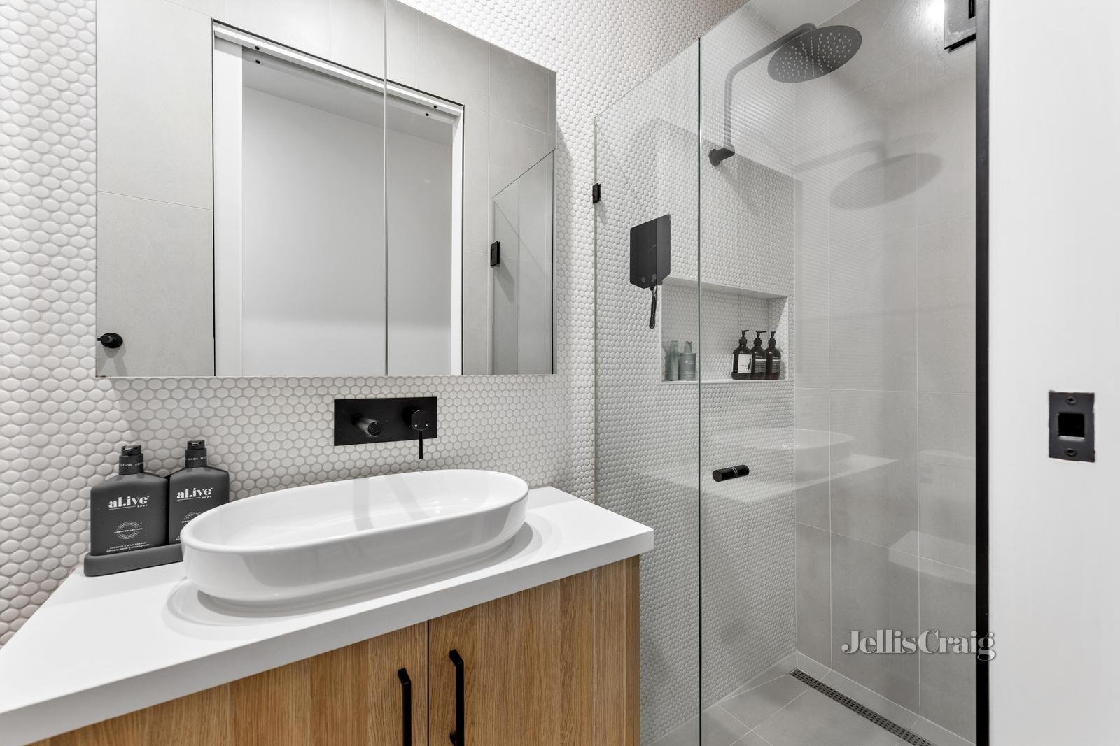 3B/2 Nina Court, Bentleigh East image 10