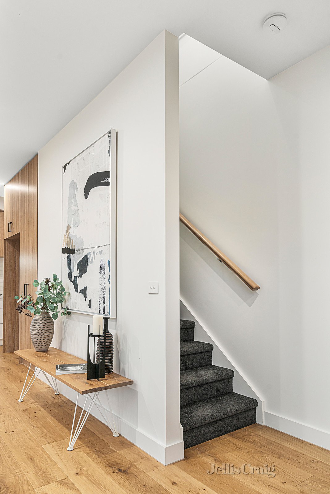 3B/2 Nina Court, Bentleigh East image 4