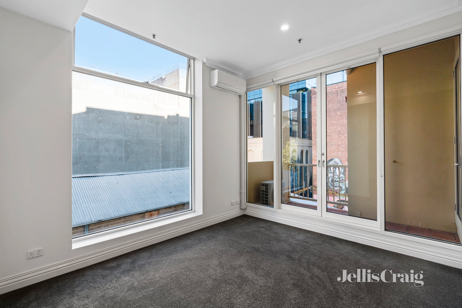 3D/27-37 Russell Street, Melbourne image 2