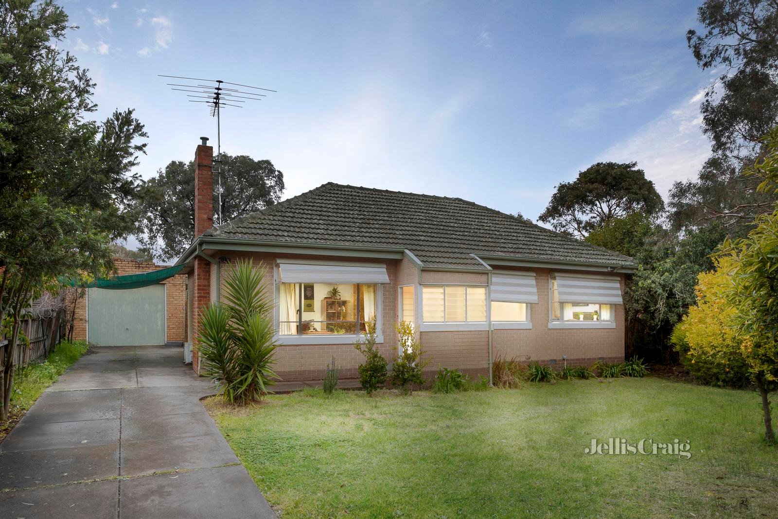 4 Aberdeen Road, Macleod image 1