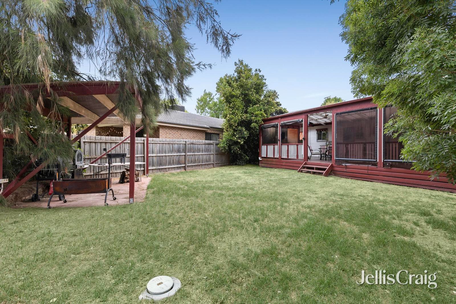 4 Allaware Avenue, Croydon image 6