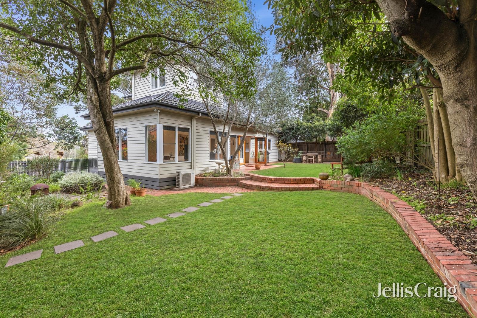 4 Anfield Court, Malvern&nbsp;East image 2