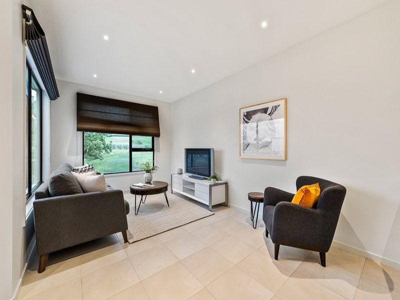 4 Angler Lane, Maribyrnong image 5