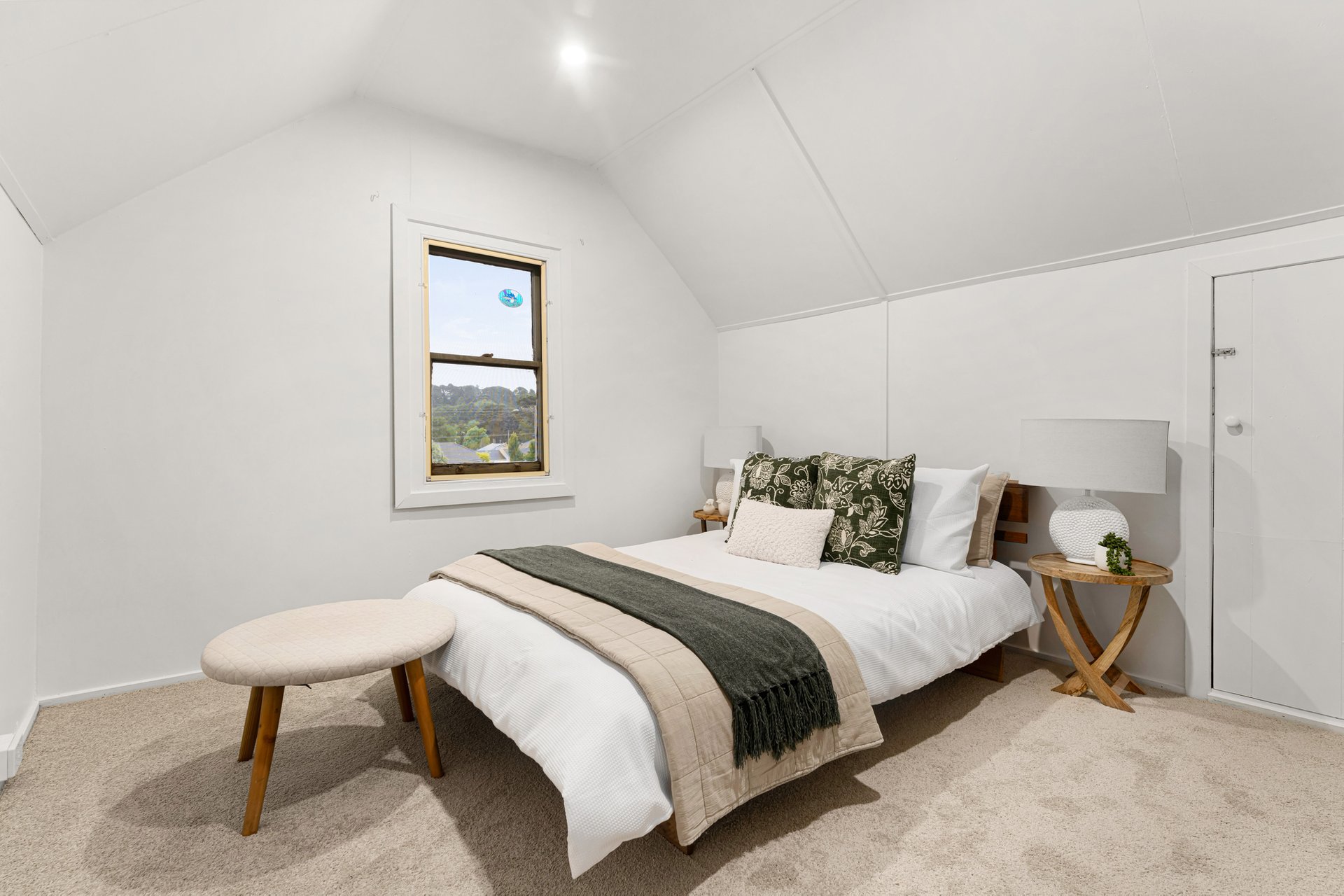 Property Gallery Thumbnail 15