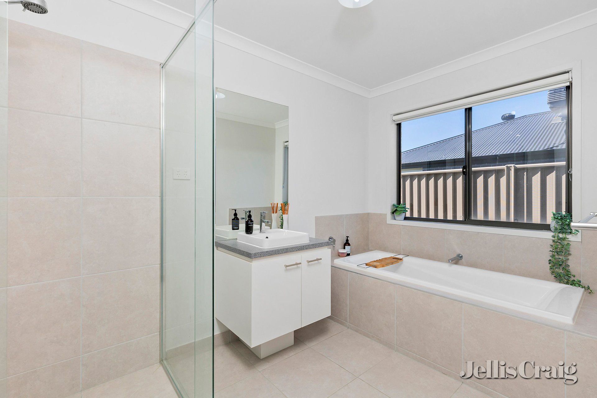 4 Anneke Way, Winter Valley image 5